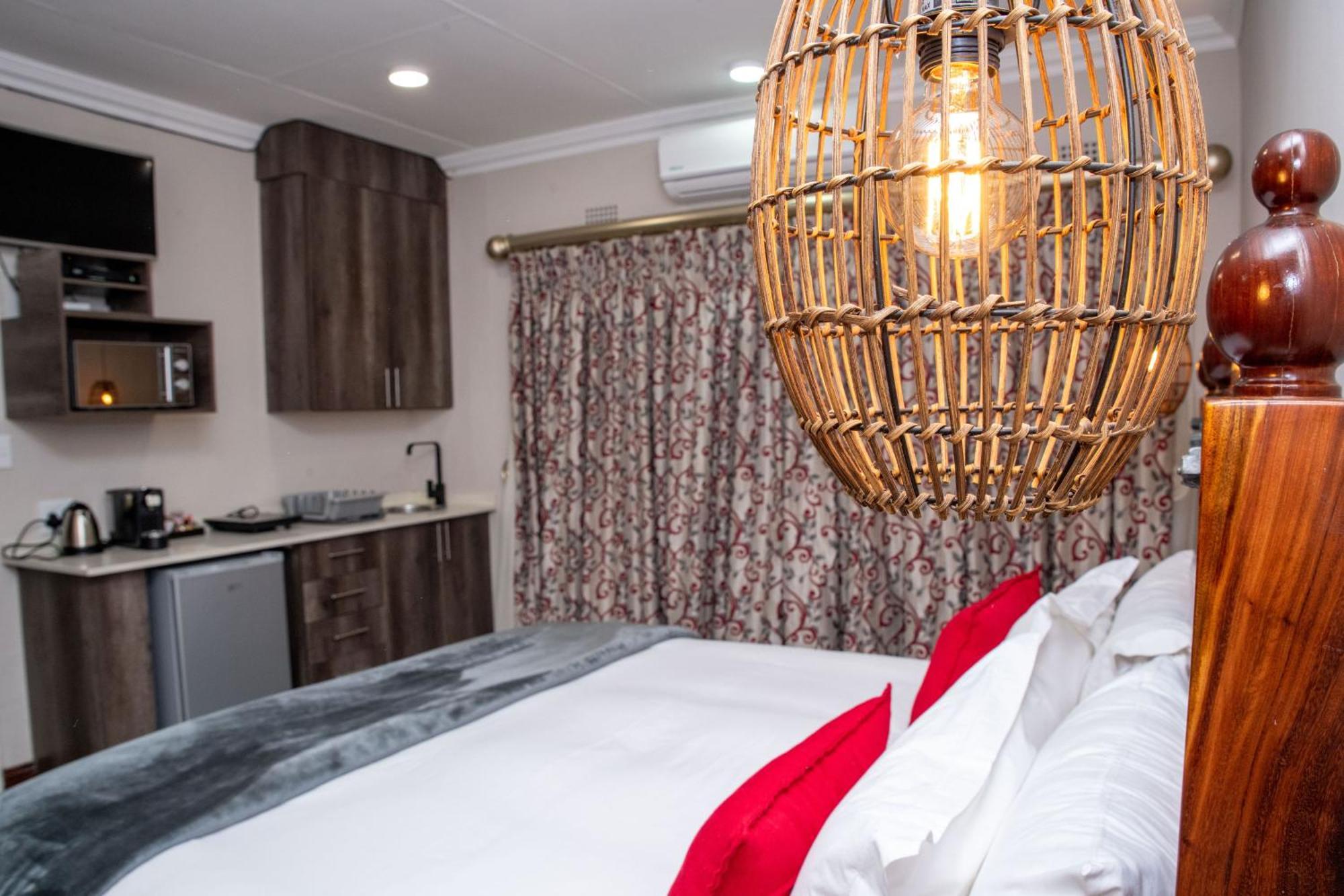Iso'Bella Vita Guesthouse Phalaborwa Extérieur photo